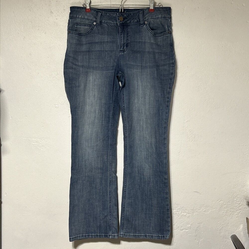 Wrangler Boot Cut Womens Jeans Medium Wash 13x30 Denim Stretch - Picture 2 of 14